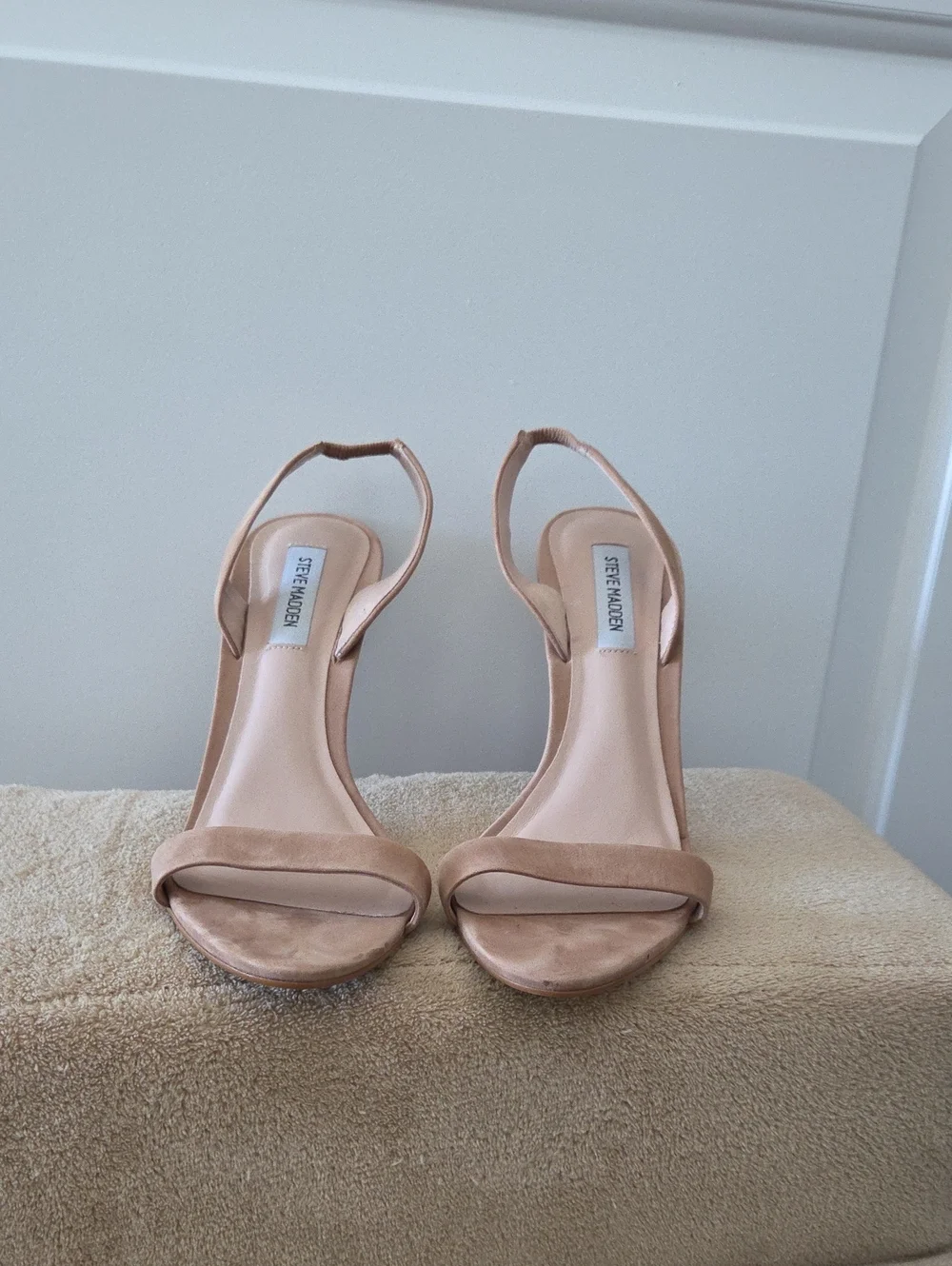 Steve Madden Faux Suede Heeled Sandal | Tan | US 10